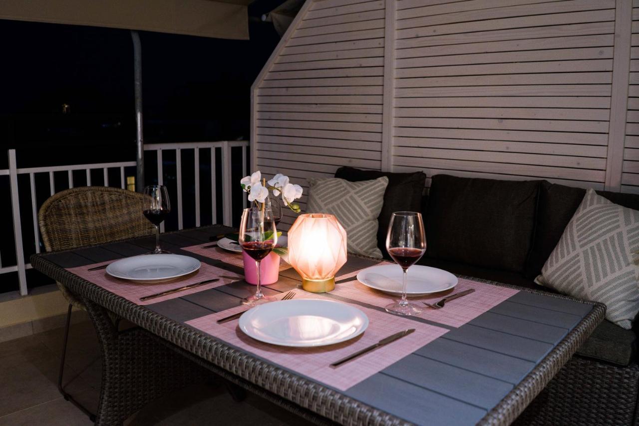 Loutraki Pinky Pearl Apartment Екстериор снимка